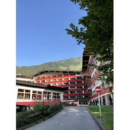Holiday Apartment With 1 Bedroom