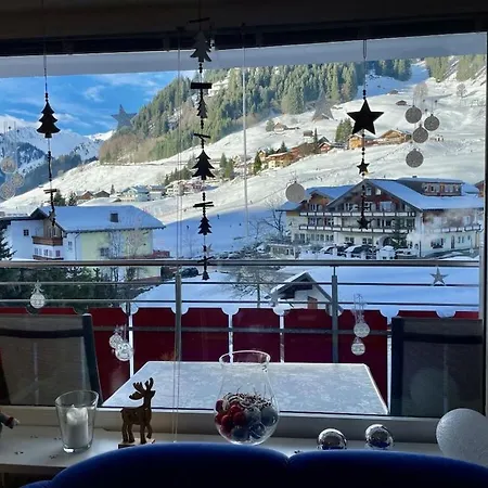 Semesterbostad Holiday Apartment With 1 Bedroom Mittelberg