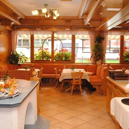 Holiday Apartment With 1 Bedroom Semesterbostad Mittelberg